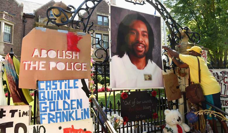 Giffords tries to exploit Philando Castile's death, and it does NOT go well