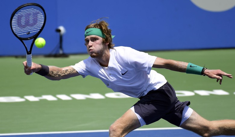Watch: Russian Tennis Star Shows 'True Courage' in Blasting Ukraine Invasion