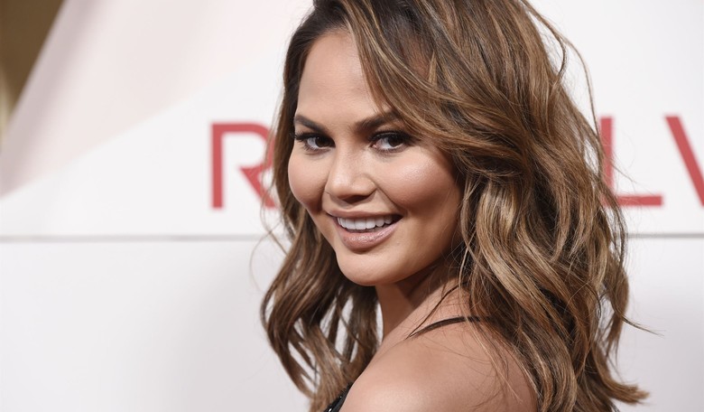 The Cancel Culture Community™ Ain’t Coming for Chrissy Teigen