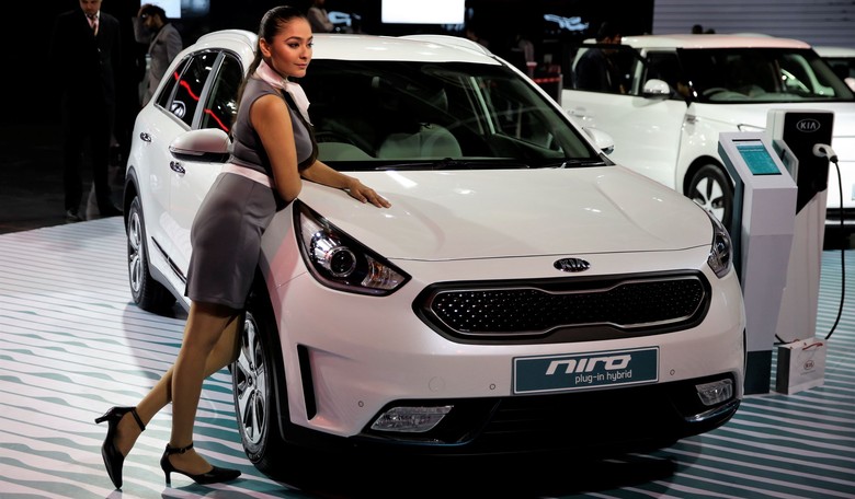 From the 'Everything Enjoyable Is Bad for You' Files: New Car Smell Gives You Cancer