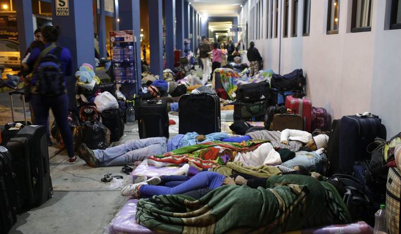 Biden Frantically Rushes to Make Changes to Asylum Rules as Title 42 Border Explosion Begins