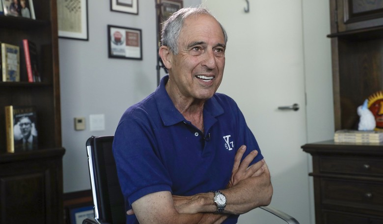 Clintonista Lanny Davis' Threat to 'Red States' That Dems Will Leave and Take the 'Blue States' Backfires Big Time