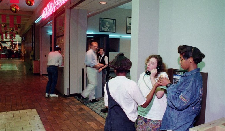 Hollywood Wants Us to Bail Out Movie Theaters