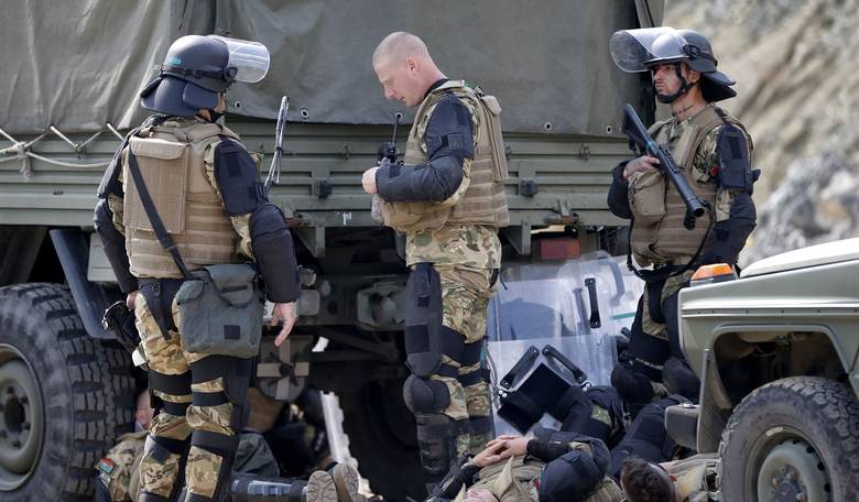 Serbian President Aleksandar Vucic Claims Kosovo Will Attack at Midnight