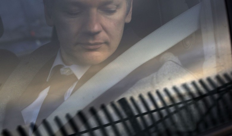 Video of Julian Assange Desperately Trying to Reach Hillary Clinton by Phone Has Already Been Released