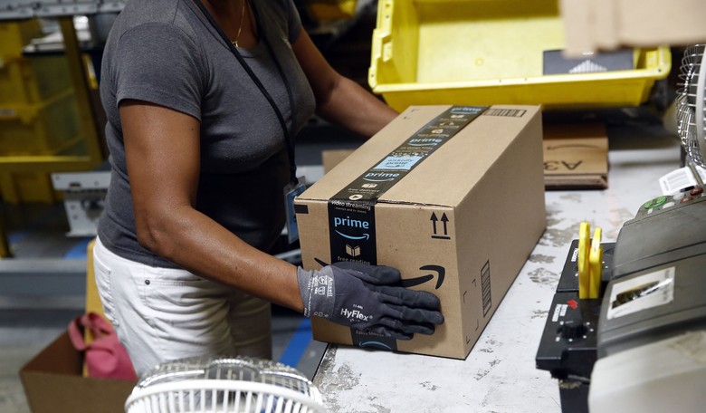Music Hipsters Get Exactly What They Deserve With Amazon's New Vinyl 'Club'