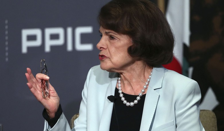 Tucker Carlson Busts Dianne Feinstein for Maskless Airport Trip After She Demanded an FAA Mask Mandate