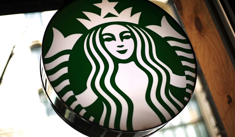Starbucks and Carhartt Respond Differently to SCOTUS' Unraveling of the Vaccines Mandates