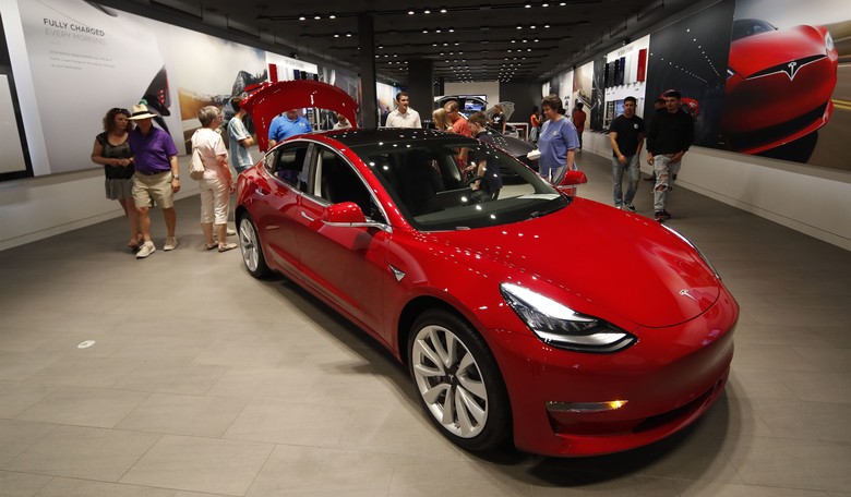 EVs Are Awesome Except When They Break Down and There's No One to Fix Them