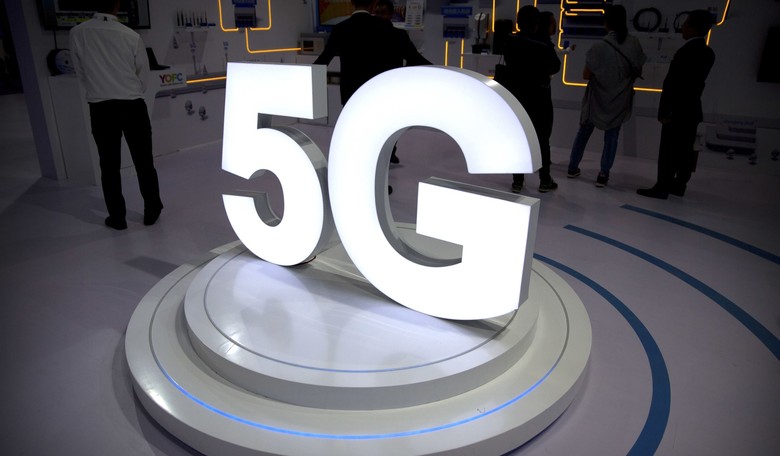 Fake 'Infrastructure' Week: We Really Need to Beat China to 5G Wireless