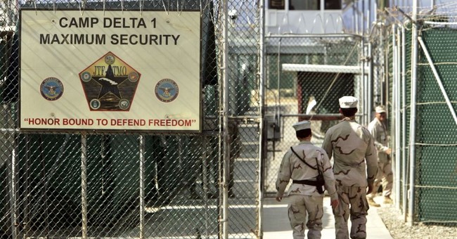 Biden Team Pauses Plans to Give Gitmo Detainees Virus Vaccines Before Most Americans After Massive Backlash