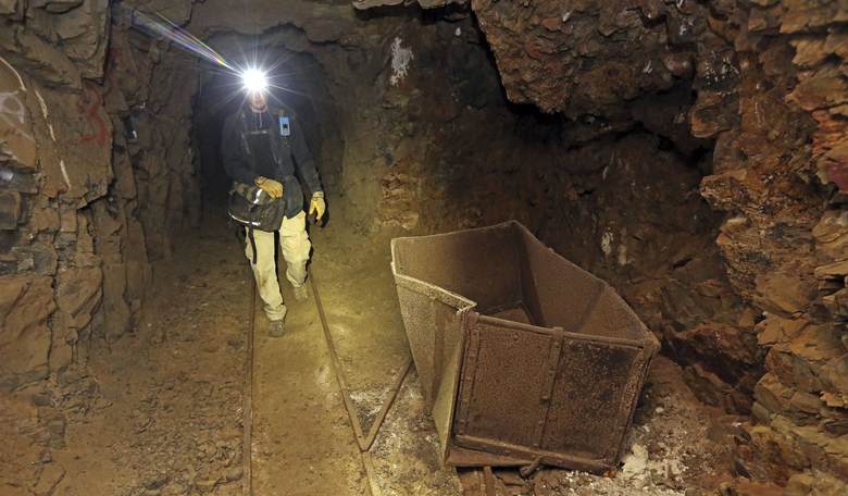 China Looking at Rare-Earth Export Curbs to Strangle U.S. Defense Industries