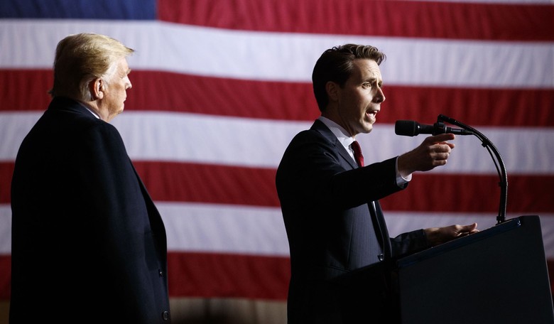 Several GOP Senators Slam the Idea of Trump's January 6 Pardon Promise