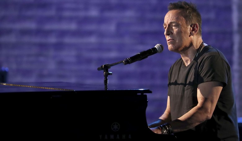 Watch Bruce Springsteen's First Ad Ever, for Super Bowl Commercial, Calling for 'Unity'