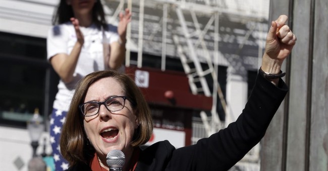 Oregon Gov. Kate Brown Caught Maskless Just Days After Discussion of Possible 'Permanent' State Mask Mandate