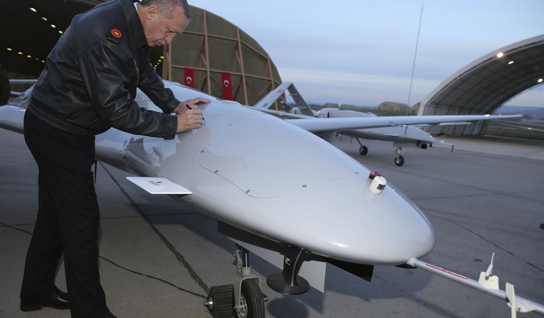 Air Force Can't Get Its Story Straight About Whether an AI Drone Attacked Its Operator in a Simulation