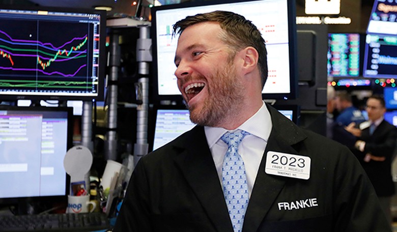 James Woods Will Be 'Investing in America' Today; We've Conquered Mightier Foes Than a Wuhan Flu or a Negative Oil Price Shock