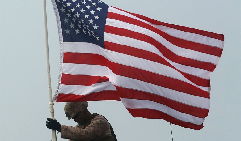 Construction Site Flies Flag for Memorial Day, Loop on the Crane Causes Racism Scare
