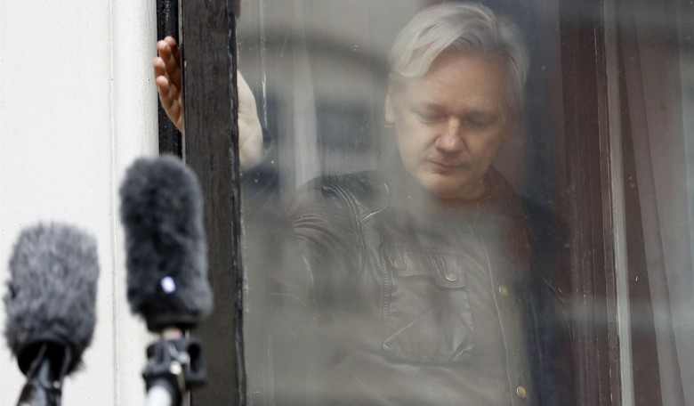 Julian Assange, Robert Mueller, and the Russian Spy Who Wasn't (Pt 1): "Just Like CNN Only Honest"