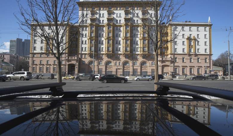 Great news: Russian spy operated in US Moscow embassy for a decade