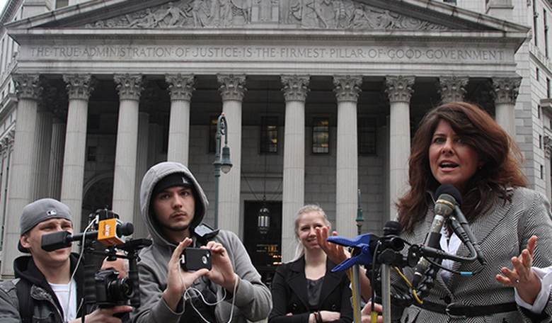 Former Clinton Adviser Naomi Wolf Warns Tucker Carlson of Biden's Totalitarian Transformation of America