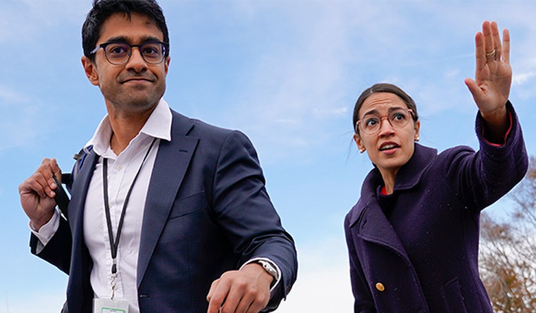 'We Don't Have Time to Screw Around': Sinema, Manchin Targeted by PAC Run by Former AOC Staffers