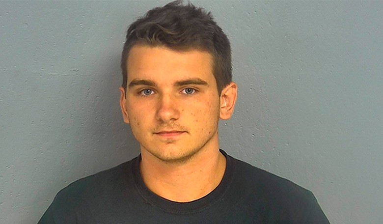 Man Who Took AR-15 Into MO Walmart Claims He Was Testing 2A Rights