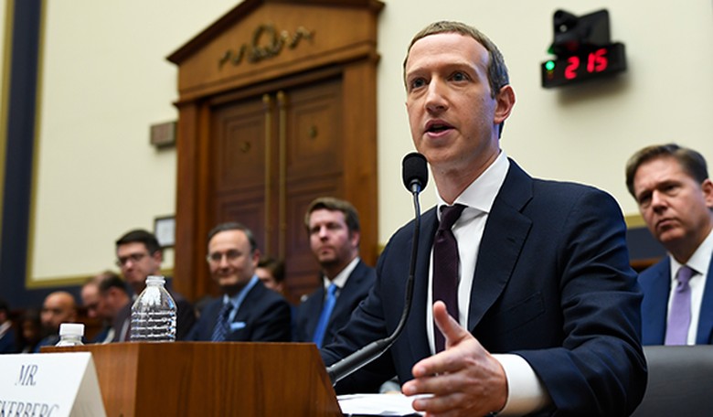 FBI Only Makes Itself Look Worse When It Defends Itself Against Mark Zuckerberg's Hunter Laptop Claims