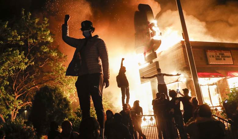 Minneapolis Police Advise: Surrender Your Property to the Criminals and Obey Them