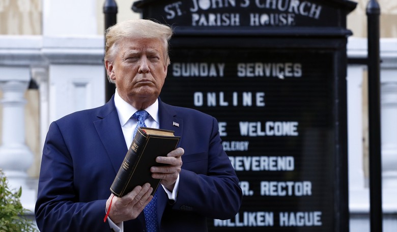 Trump Has No Clear Message Right Now and It's Hurting Him