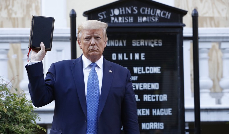 Media Develops Amnesia About Who Started Fire at Church Outside WH Last Year