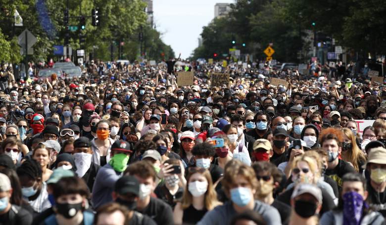 Healthcare Workers Sign Letter Supporting Protests, Call Others Breaking Lock Downs White Nationalists