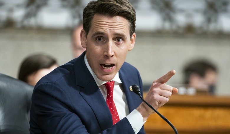 Sen. Josh Hawley Calls for FEC Investigation Into Twitter, Facebook After Hunter Biden Email Story Censored