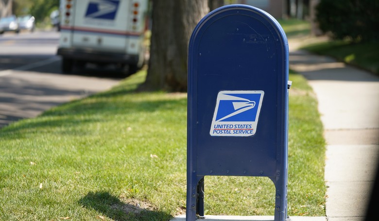 USPS Cancels Mail Delivery in L.A. Neighborhood Amid Crime Spike