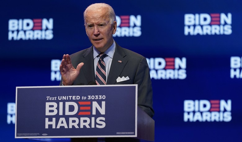 Joe Biden Claims That President Trump Could Save Everyone From Dying From Wuhan Virus and CNN's Doctor Agrees