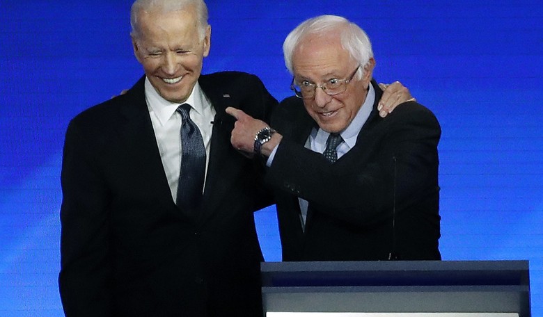 Like It's 1999: Bernie's Rallies Get the Party Started With Nudity and a Drunk, Crawling, Ferocious Senior Citizen
