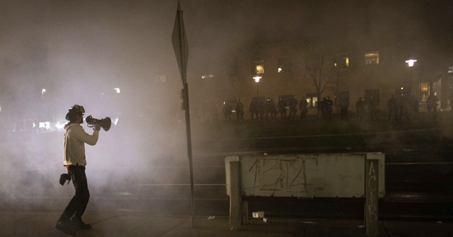 BREAKING: Second Night of Riots in Minnesota
