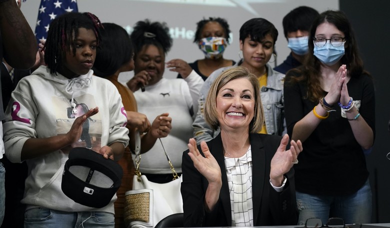 Iowa Governor Signs Groundbreaking School Choice/Mask Ban Bill