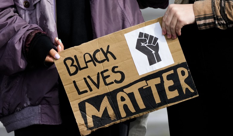 Illinois School District Teaches Special Needs Children Only Privileged Idiots Say 'All Lives Matter'