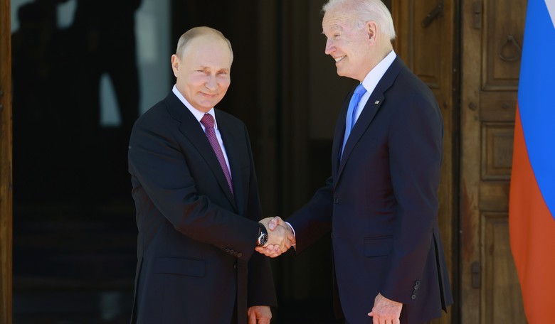 Situation 'Normal': State Dept. Predicts Russian Invasion of Ukraine as Biden Vows Block of Nord Stream 2