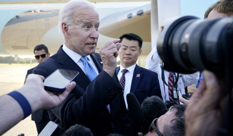 WATCH: Hundreds of Floridians Chant, 'Where Is Biden?'