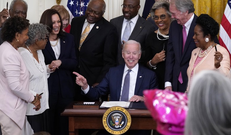 Did Rep. Clyburn Just Admit Dems Can't Win the 2022 Election Without Rigging It?