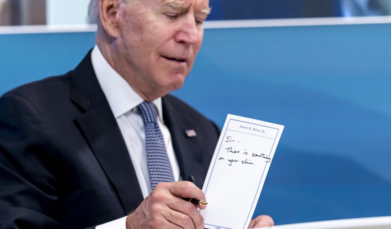 Daniel Dale, Glenn Kessler Give up Game in Mad Rush to Defend Embarrassing Biden Mic Cut Moment