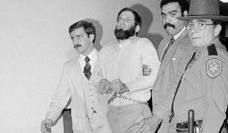 Andrew Cuomo Commutes Sentence of Weather Underground Terrorist