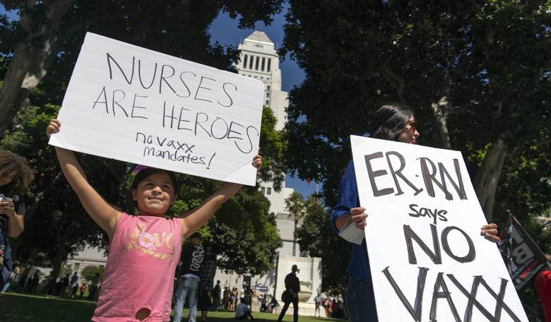 Nurse Films Herself Being Escorted Out of Hospital She Worked Through Pandemic In Over Vaccination Status