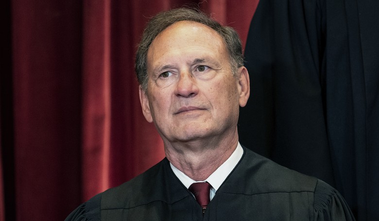 Justice Alito Tells Prince Harry and Foreign Leaders Criticizing Decision on Roe to Buzz Off
