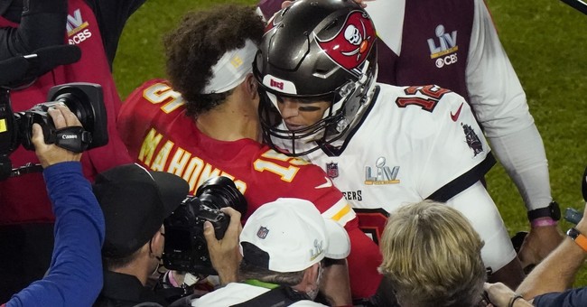 Cancel Outrage Requires No Mirrors: WaPo Writer Slams Buccaneers Mascot While Being a Pirate Lover Herself