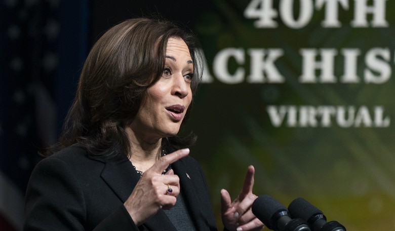 Van Jones Hardest Hit After Kamala Says She Agrees with Tim Scott on U.S. Not Being a 'Racist Country'