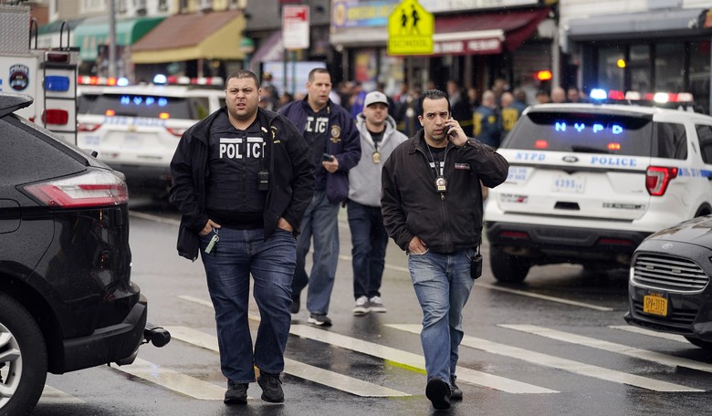 'Person of Interest' in Brooklyn Subway Attack Has Social Media Accounts Full of Extremism