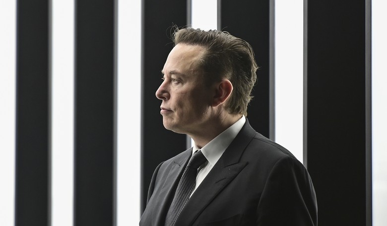 Former Clinton Official Calls Elon's Free-Speech Vision the 'Dream of Every Dictator'